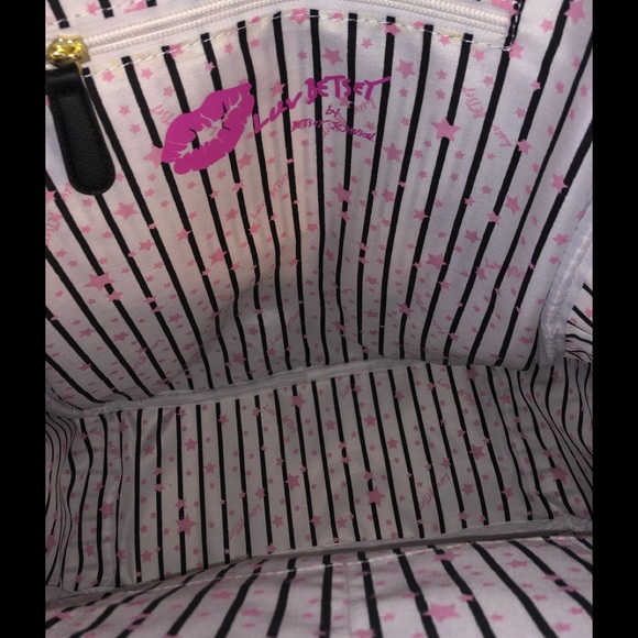 🥰Adorable Betsey Johnson 🌺 Quilted 🐈‍⬛ Backpack - Picture 12 of 14